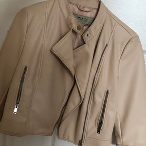 Cropped leather jacket